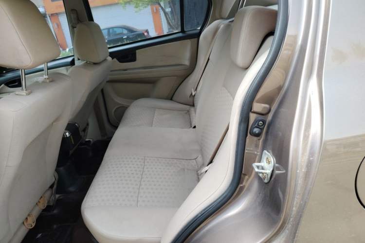 Used Suzuki SX4 S-Cross 2012 1.6L Manual - Practical Upgraded Version Left Rear Seat