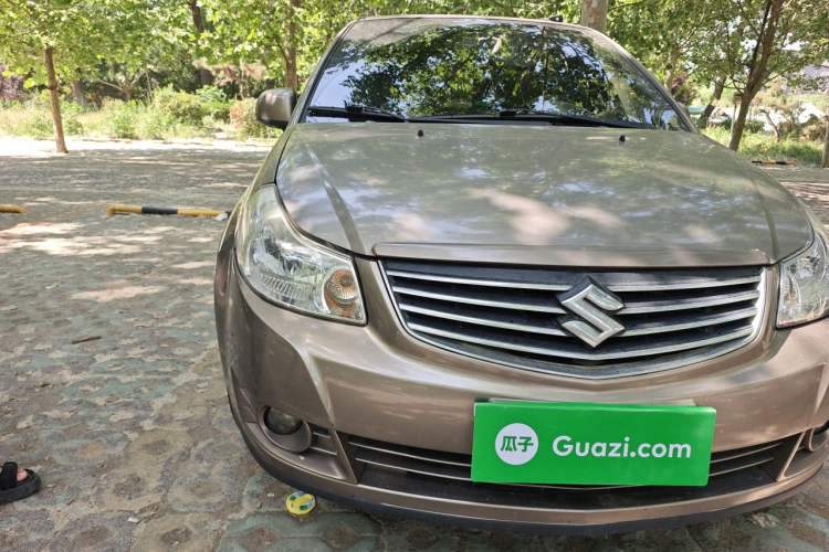 Used Suzuki SX4 S-Cross 2012 1.6L Manual - Practical Upgraded Version Right Front Headlight