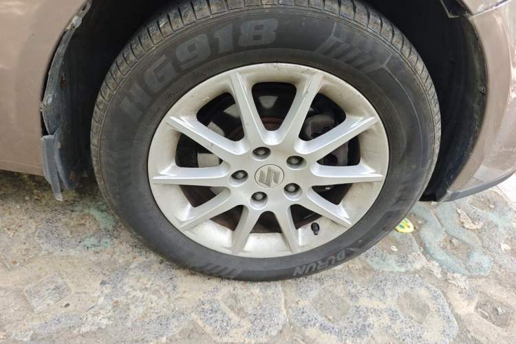Used Suzuki SX4 S-Cross 2012 1.6L Manual - Practical Upgraded Version Right Front Wheel Hub