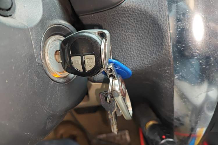 Used Suzuki SX4 S-Cross 2012 1.6L Automatic Comfort Edition Vehicle Key