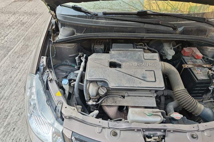 Used Suzuki SX4 S-Cross 2012 1.6L Manual - Practical Upgraded Version Engine Bay Right