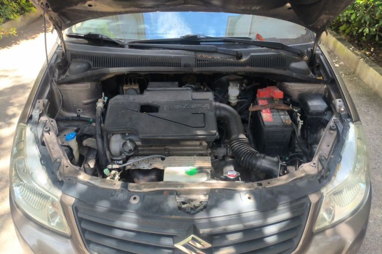 Used Suzuki SX4 S-Cross 2012 1.6L Manual - Practical Upgraded Version Engine Bay