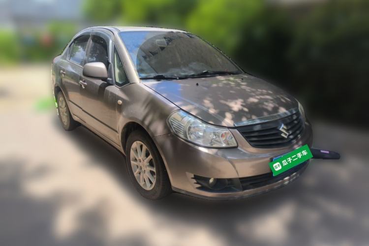Used Suzuki SX4 S-Cross 2012 1.6L Manual - Practical Upgraded Version Front Right 45 Deg