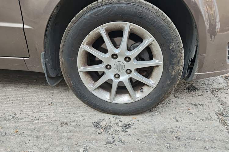 Used Suzuki SX4 S-Cross 2012 1.6L Manual - Practical Upgraded Version Right Front Wheel Hub