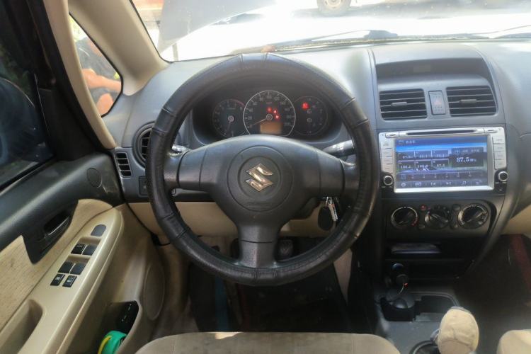 Used Suzuki SX4 S-Cross 2012 1.6L Manual - Practical Upgraded Version Steering Wheel