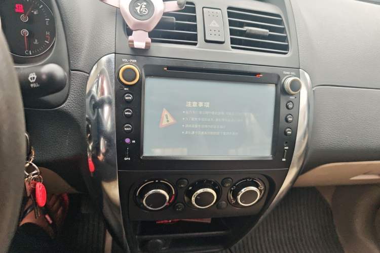 Used Suzuki SX4 S-Cross 2012 1.6L Automatic Practical Upgrade Edition Audio And AC Panel