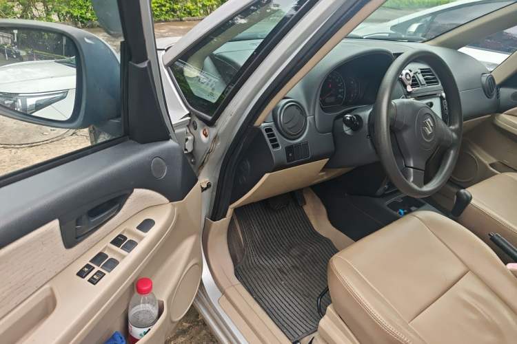 Used Suzuki SX4 S-Cross 2012 1.6L Automatic Practical Upgrade Edition Driver Seat