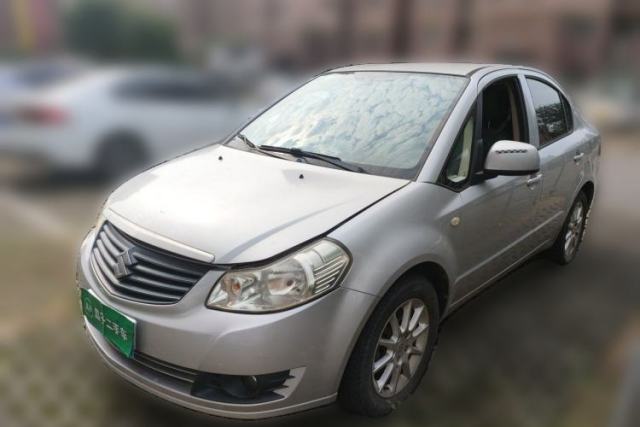Suzuki SX4 S-Cross 2012 1.6L Manual - Practical Upgraded Version مستعملة