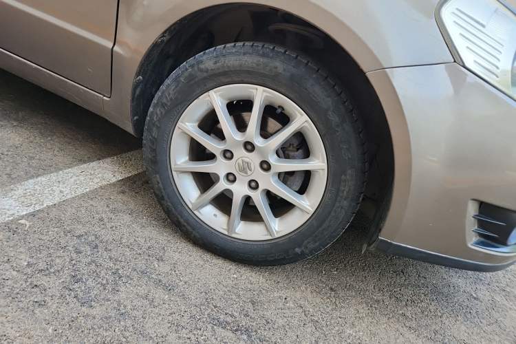 Used Suzuki SX4 S-Cross 2012 1.6L Automatic Practical Upgrade Edition Right Front Wheel Hub
