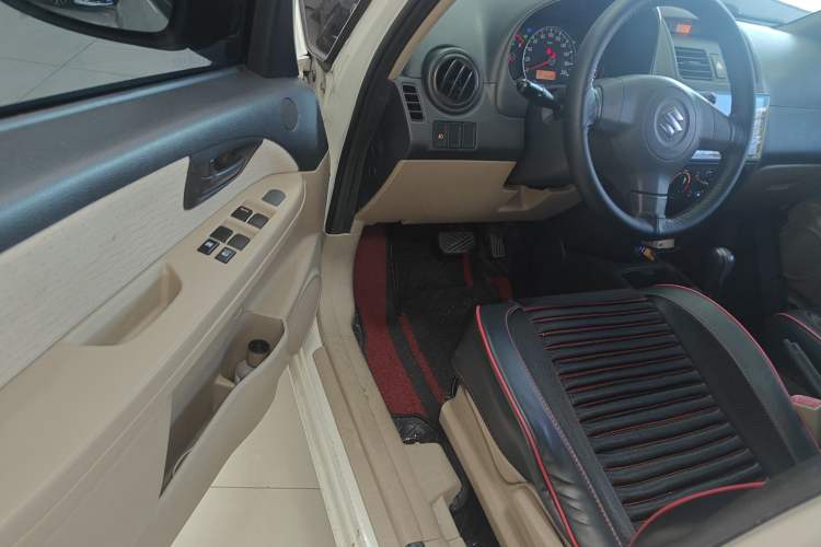 Used Suzuki SX4 S-Cross 2012 1.6L Automatic Practical Upgrade Edition Driver Seat