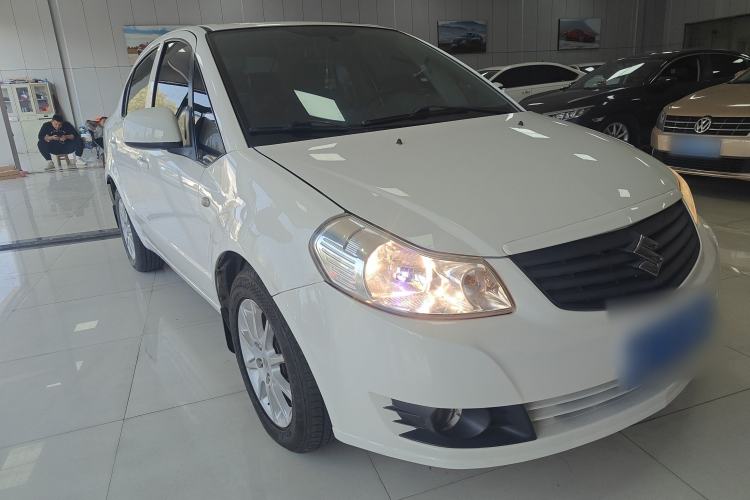 Used Suzuki SX4 S-Cross 2012 1.6L Automatic Practical Upgrade Edition Front Right 45 Deg