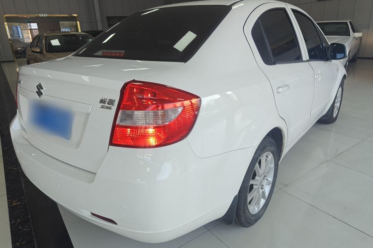 Used Suzuki SX4 S-Cross 2012 1.6L Automatic Practical Upgrade Edition Rear Right 45 Deg