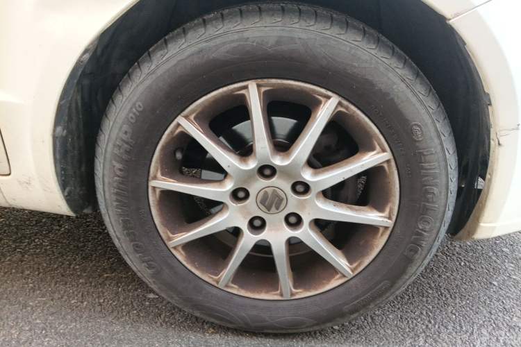 Used Suzuki SX4 S-Cross 2012 1.6L Manual - Practical Upgraded Version Right Front Wheel Hub
