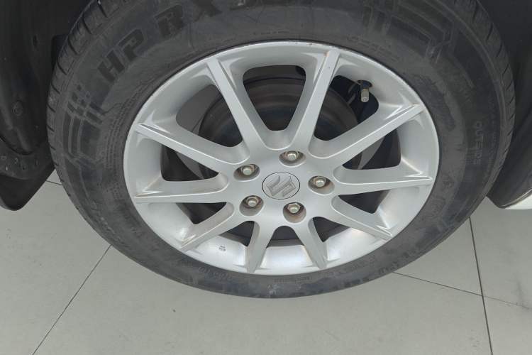 Used Suzuki SX4 S-Cross 2012 1.6L Automatic Practical Upgrade Edition Right Rear Wheel Hub