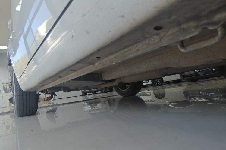 Used Suzuki SX4 S-Cross 2012 1.6L Automatic Practical Upgrade Edition Right Side Sill