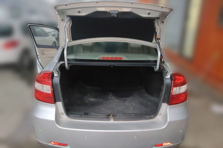Used Suzuki SX4 S-Cross 2012 1.6L Manual - Practical Upgraded Version Trunk
