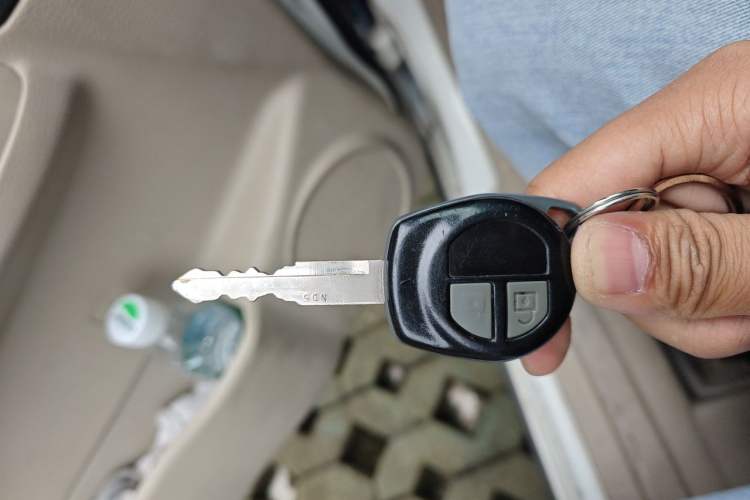 Used Suzuki SX4 S-Cross 2012 1.6L Manual Comfort Model Vehicle Key
