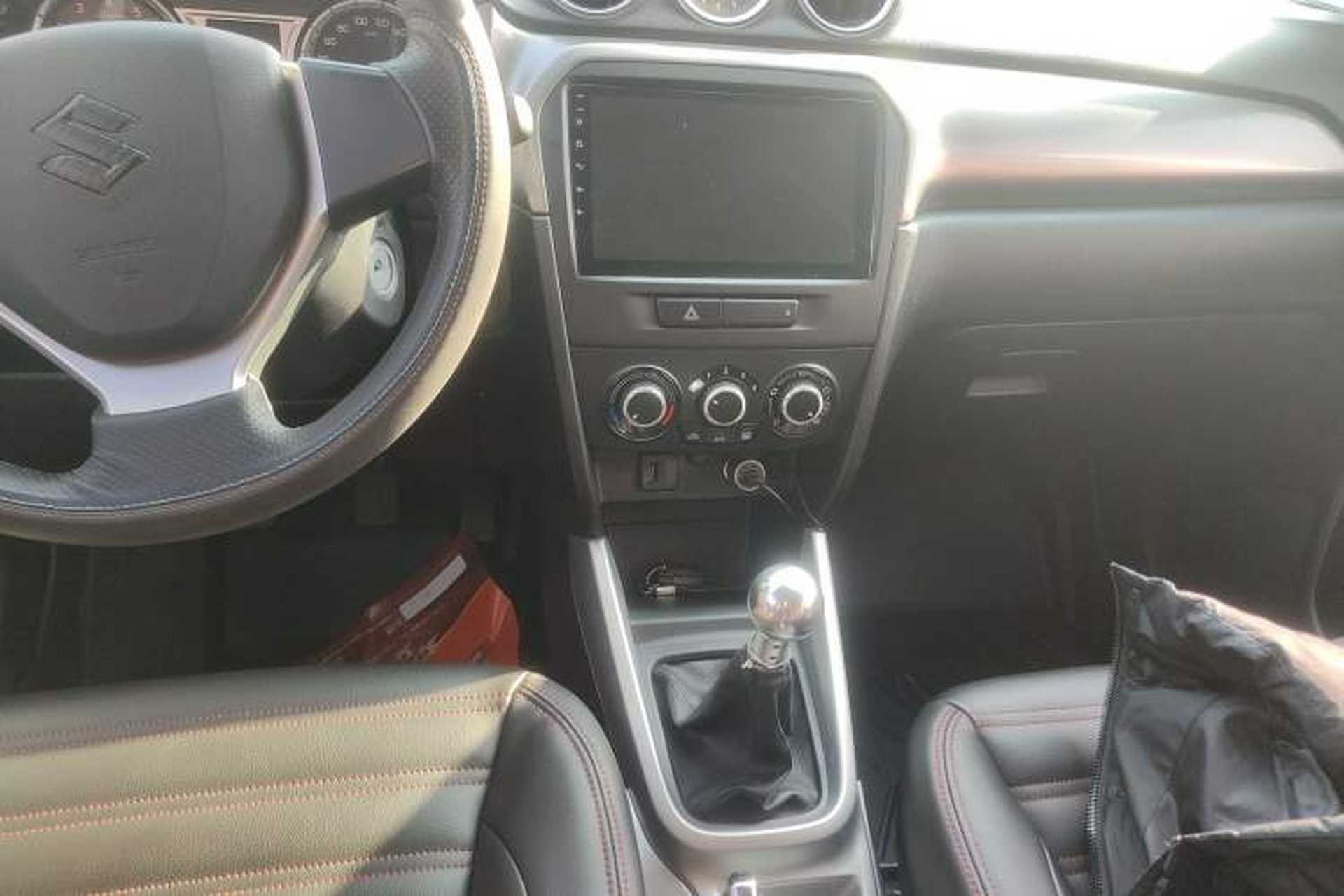 Used Suzuki Vitara 2016 1.6L Manual Two-Wheel Drive Entry-Level Trim Audio And AC Panel