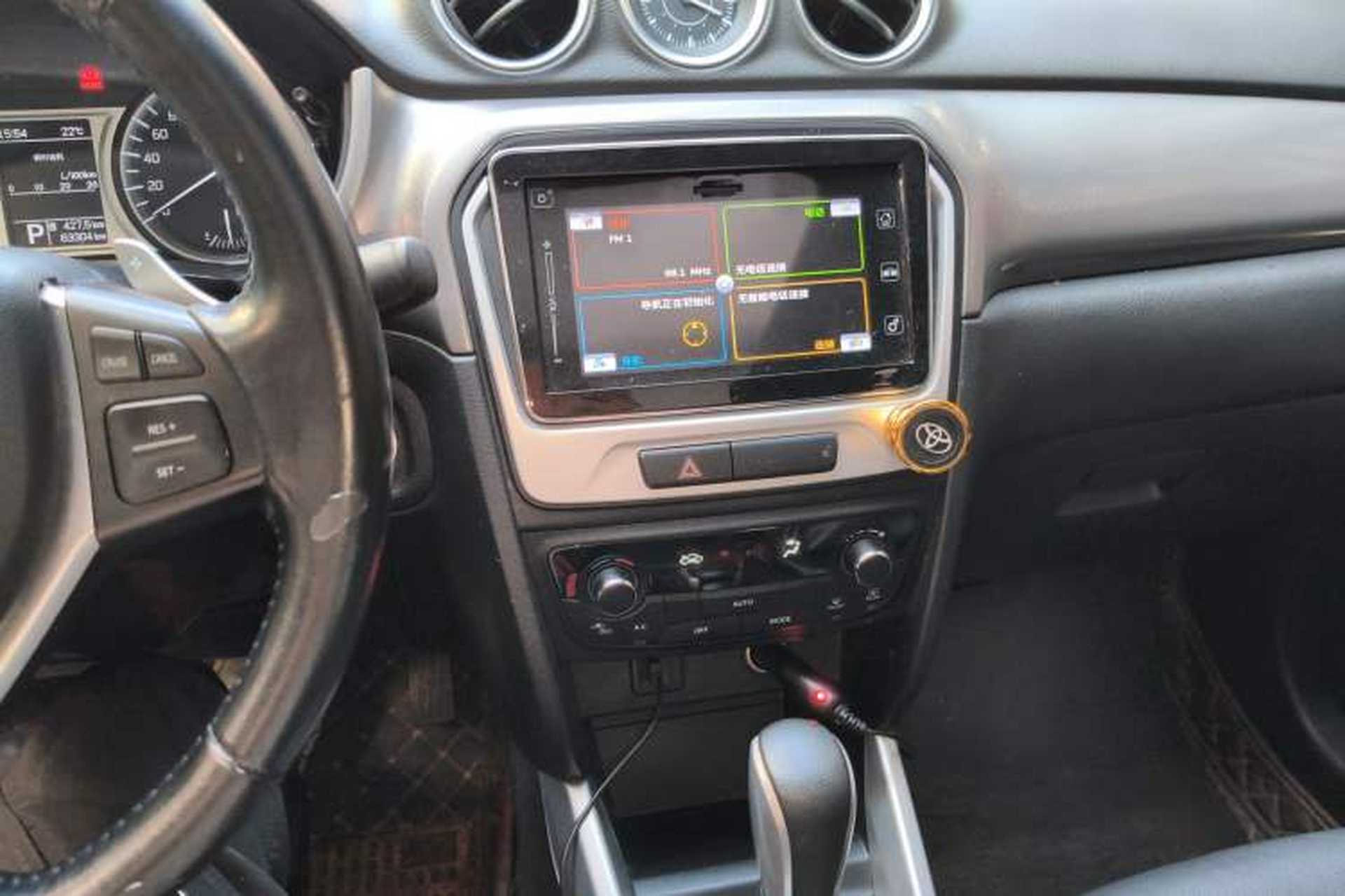 Used Suzuki Vitara 2016 1.4T Automatic Two-Wheel Drive Luxury Version Audio And AC Panel