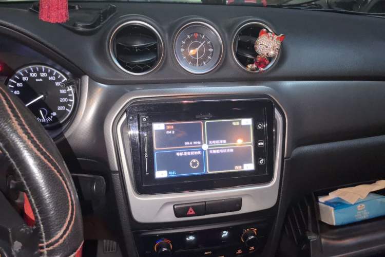 Used Suzuki Vitara 2016 1.4T Manual Two-Wheel Drive Luxury Model Audio And AC Panel