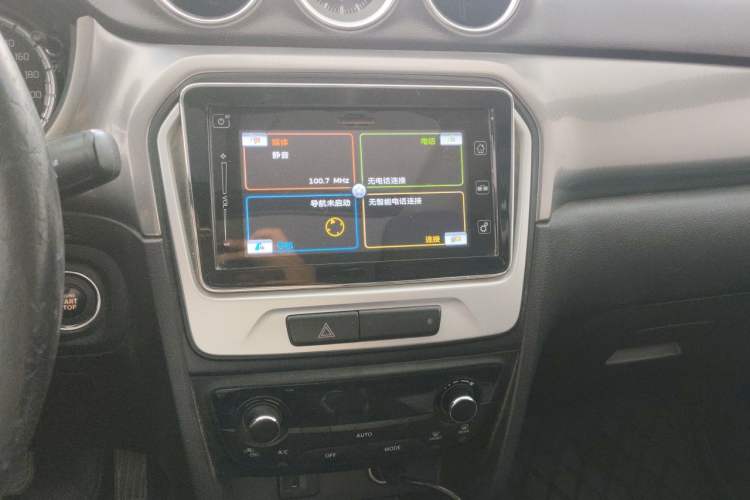 Used Suzuki Vitara 2016 1.4T Automatic Two-Wheel Drive Luxury Version Audio And AC Panel
