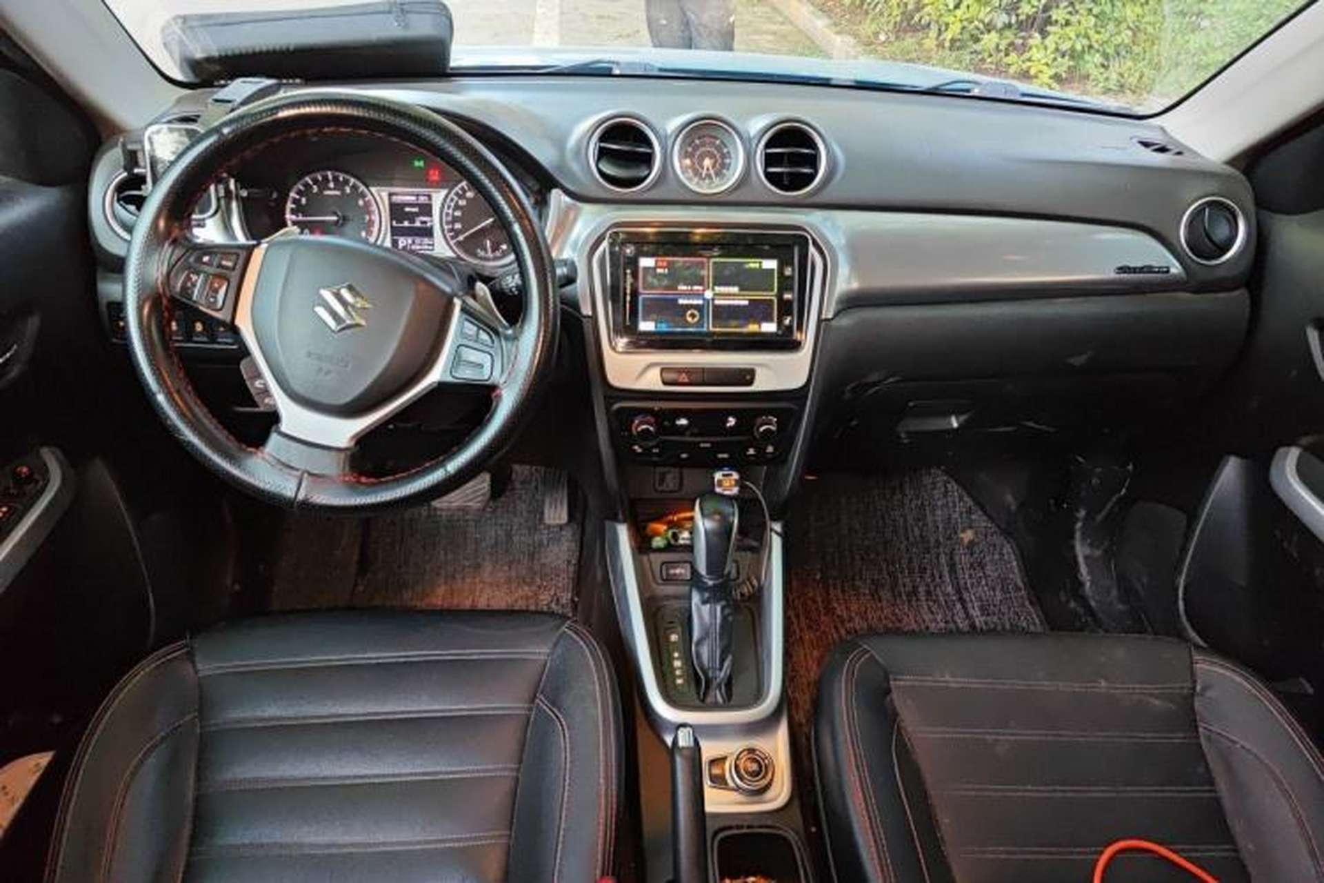 Used Suzuki Vitara 2016 1.4T Automatic 4x4 Flagship Model Center Console
