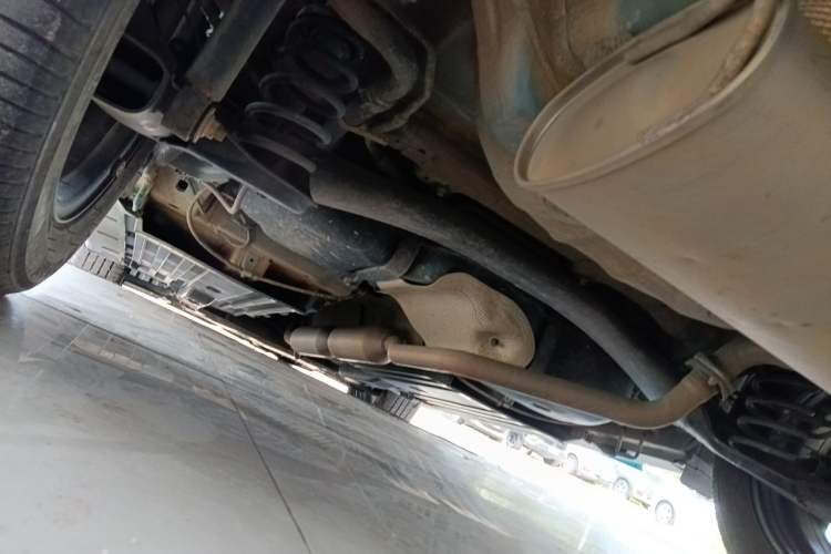 Used Suzuki Vitara 2016 1.4T Manual Two-Wheel-Drive Elite Model Chassis Rear Left