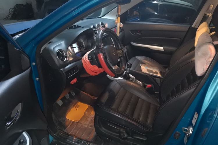 Used Suzuki Vitara 2016 1.4T Manual Two-Wheel Drive Luxury Model Driver Seat