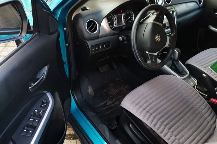 Used Suzuki Vitara 2016 1.4T Automatic Two-Wheel Drive Luxury Version Driver Seat