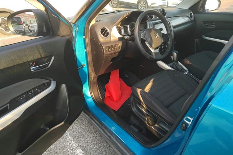 Used Suzuki Vitara 2016 1.4T Automatic Two-Wheel Drive Elite Model Driver Seat