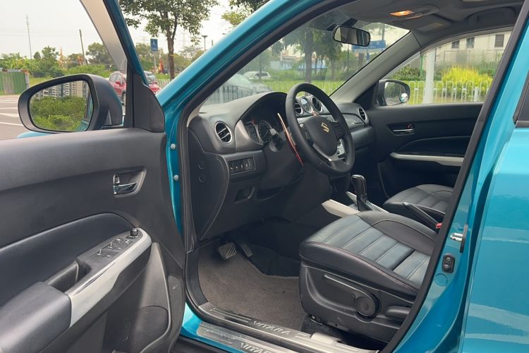 Used Suzuki Vitara 2016 1.4T Automatic Two-Wheel Drive Luxury Version Driver Seat