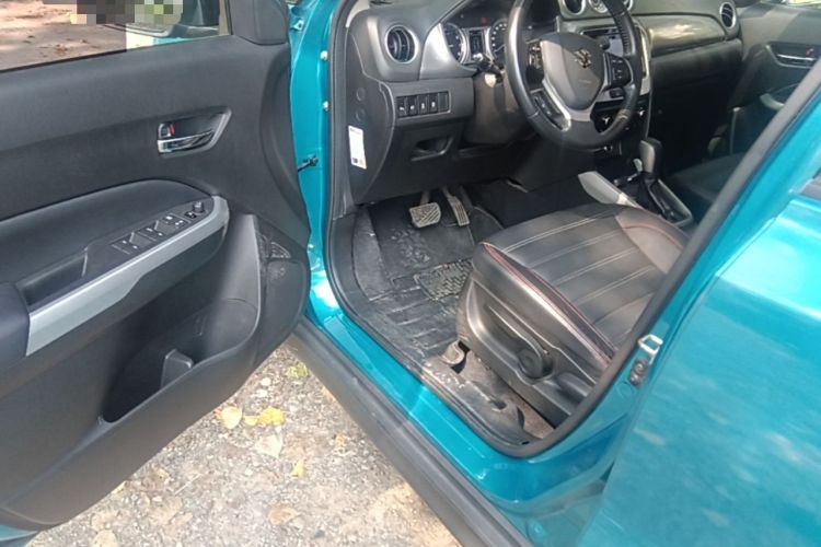 Used Suzuki Vitara 2016 1.4T Automatic Two-Wheel Drive Luxury Version Driver Seat