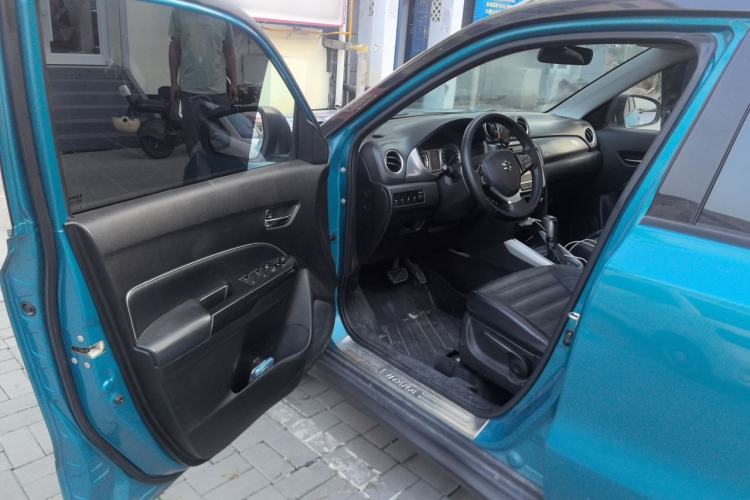 Used Suzuki Vitara 2016 1.4T Automatic Two-Wheel Drive Luxury Version Driver Seat