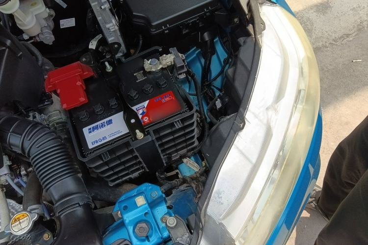Used Suzuki Vitara 2016 1.4T Manual Two-Wheel-Drive Elite Model Engine Bay Left