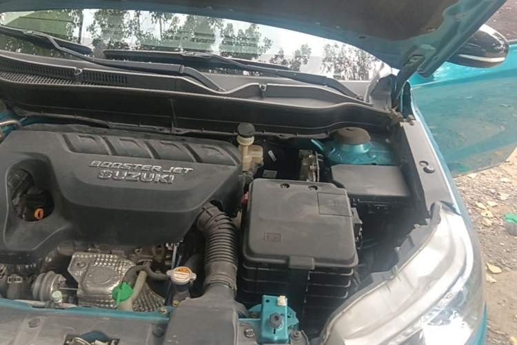 Used Suzuki Vitara 2016 1.4T Automatic Two-Wheel Drive Luxury Version Engine Bay Left