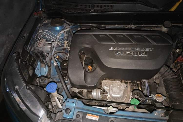 Used Suzuki Vitara 2016 1.4T Automatic Two-Wheel Drive Luxury Version Engine Bay Right
