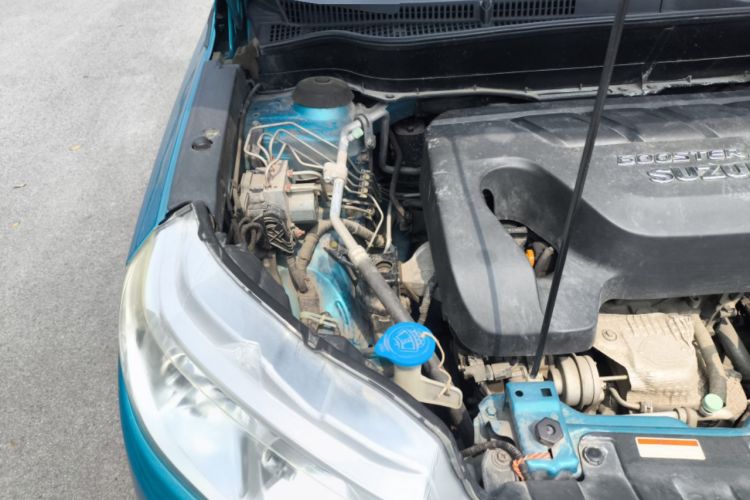 Used Suzuki Vitara 2016 1.4T Automatic Two-Wheel Drive Elite Model Engine Bay Right