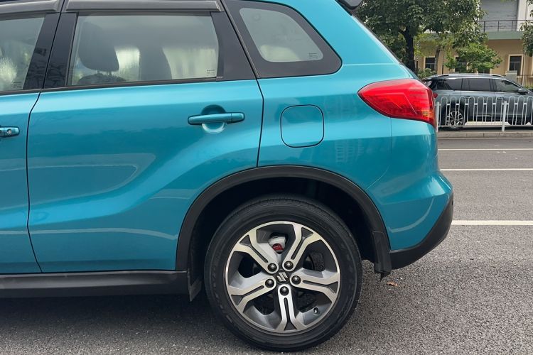 Used Suzuki Vitara 2016 1.4T Automatic Two-Wheel Drive Luxury Version Exterior 4