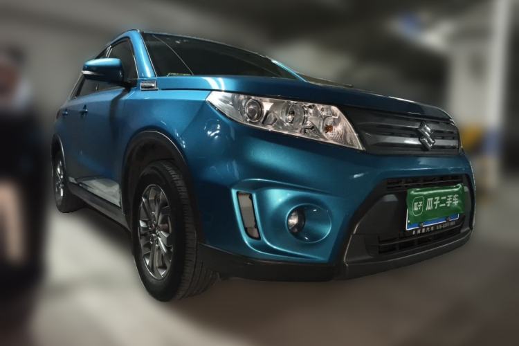 Used Suzuki Vitara 2016 1.6L Manual Two-Wheel Drive Entry-Level Trim Front Right 45 Deg