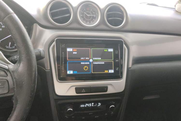 Used Suzuki Vitara 2016 1.4T Automatic Two-Wheel Drive Luxury Version Gear Lever
