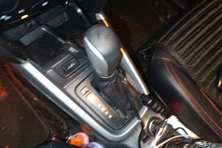 Used Suzuki Vitara 2016 1.4T Automatic 4x4 Flagship Model Gear Lever