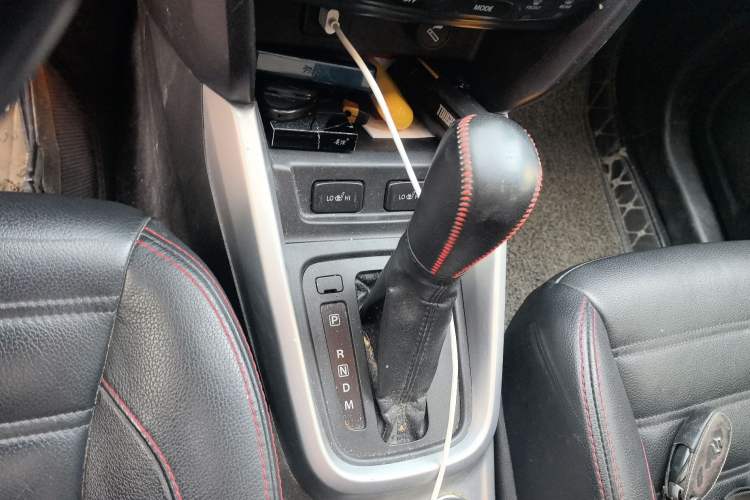 Used Suzuki Vitara 2016 1.4T Automatic 4x4 Flagship Model Gear Lever