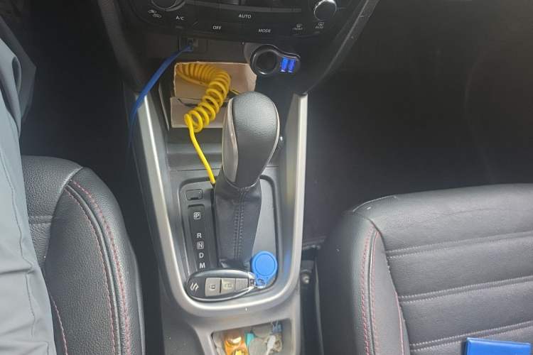 Used Suzuki Vitara 2016 1.4T Automatic Two-Wheel Drive Luxury Version Gear Lever
