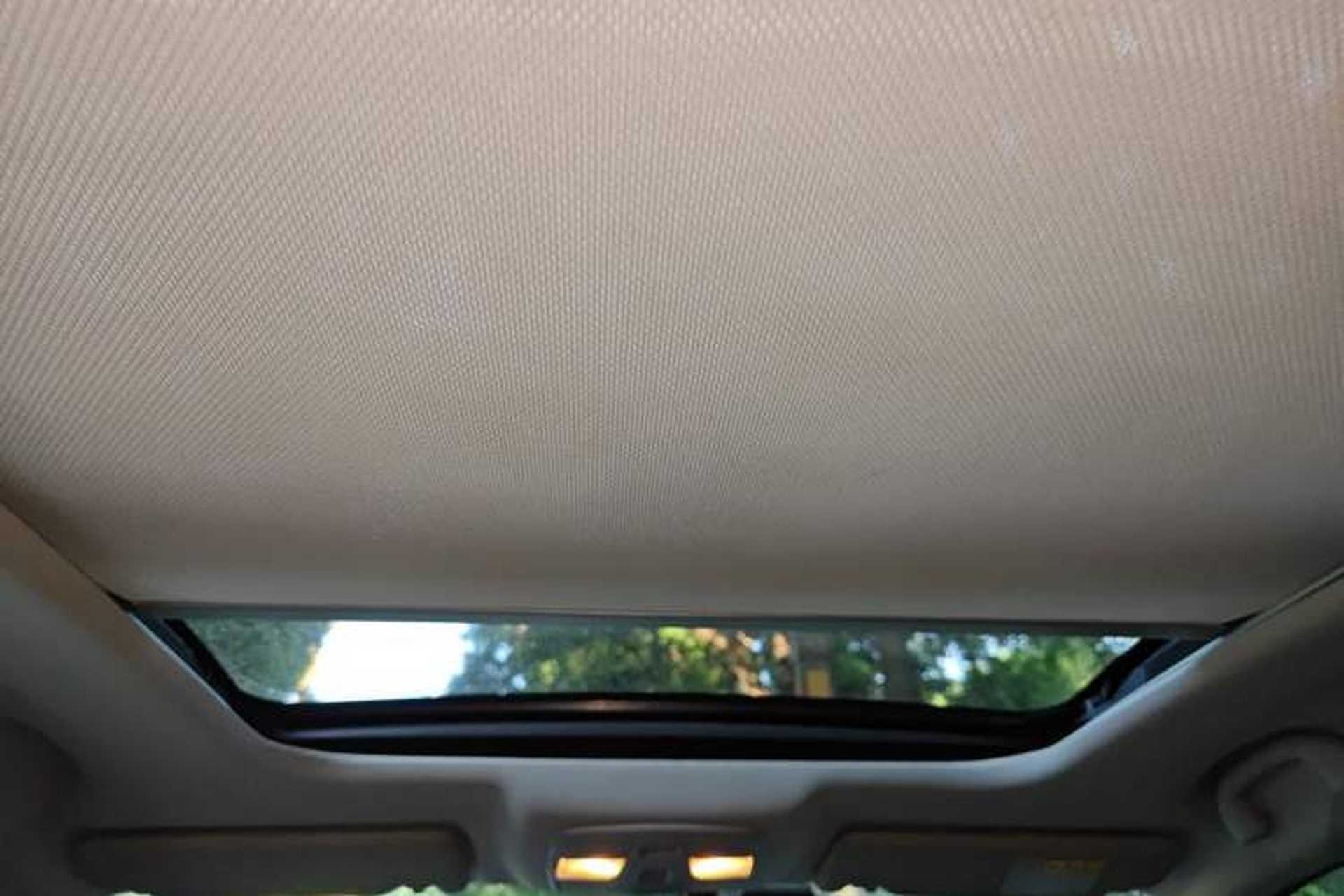 Used Suzuki Vitara 2016 1.4T Automatic 4x4 Flagship Model Headliner