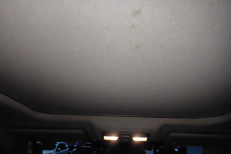 Used Suzuki Vitara 2016 1.4T Automatic 4x4 Flagship Model Headliner