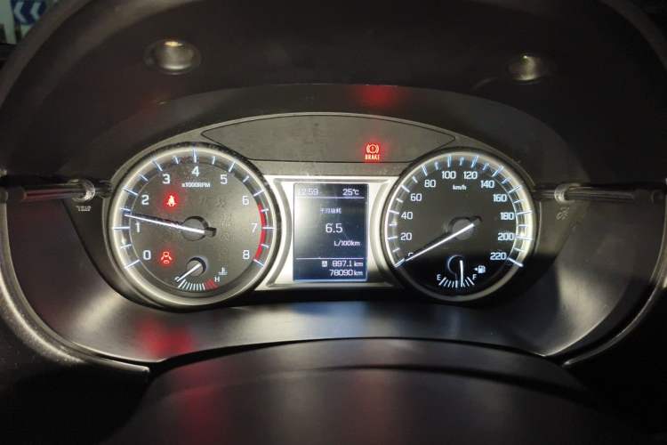 Used Suzuki Vitara 2016 1.6L Manual Two-Wheel Drive Entry-Level Trim Instrument Cluster