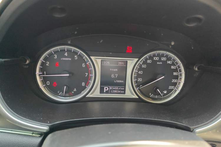 Used Suzuki Vitara 2016 1.4T Automatic Two-Wheel Drive Elite Model Instrument Cluster