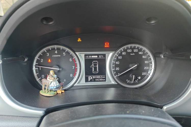 Used Suzuki Vitara 2016 1.4T Automatic All-Wheel-Drive Elite Model Instrument Cluster