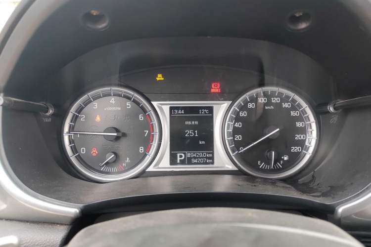 Used Suzuki Vitara 2016 1.4T Automatic Two-Wheel Drive Elite Model Instrument Cluster