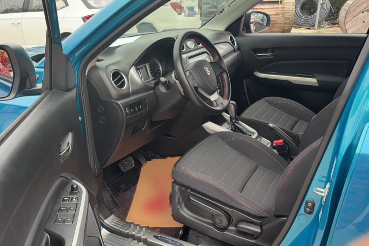 Used Suzuki Vitara 2016 1.4T Automatic Two-Wheel Drive Elite Model Interior 2